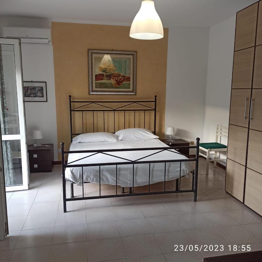 Marina D'Agro Residence Santa Teresa Di Riva Luaran gambar